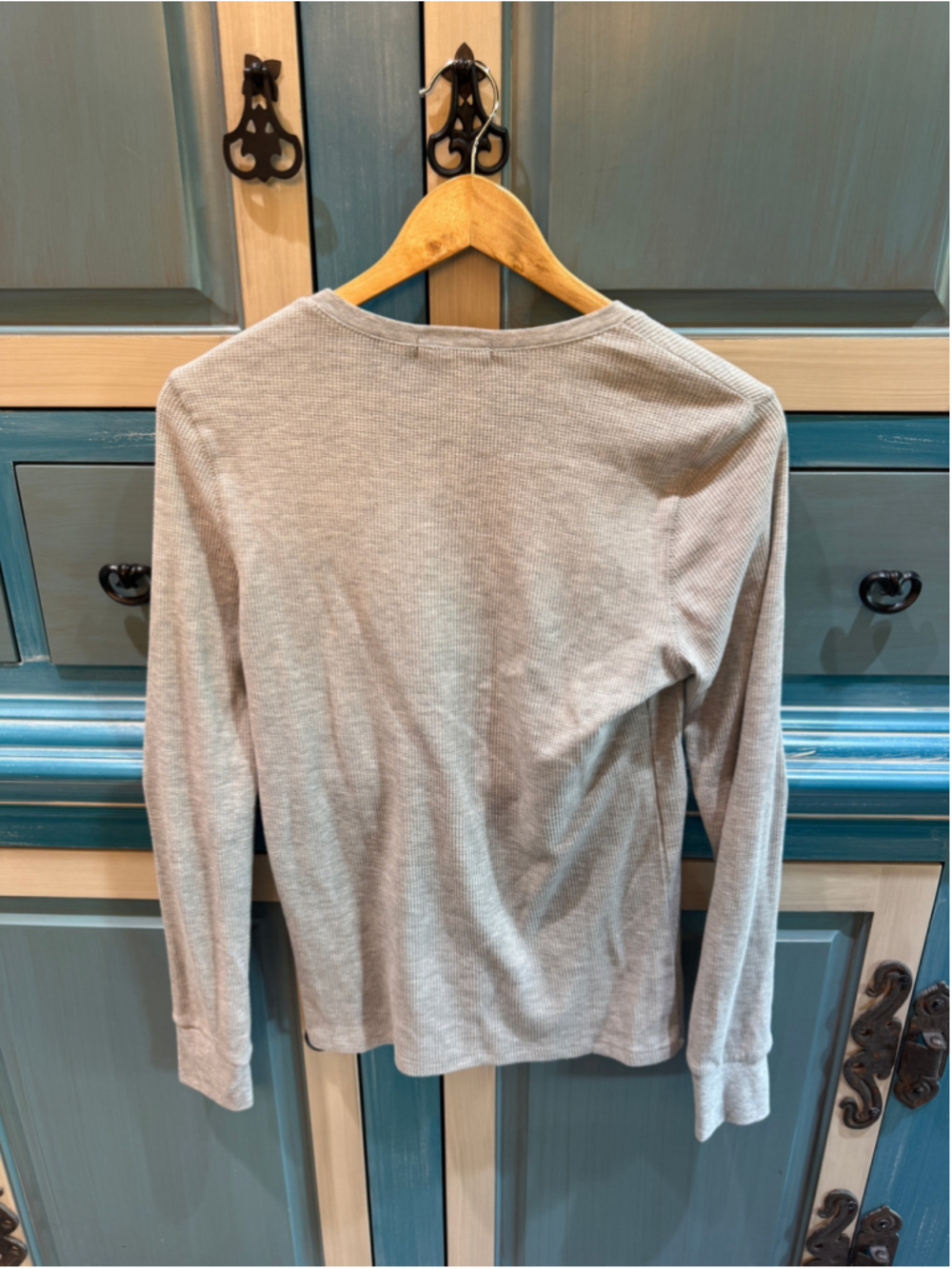 Women's Active Basic Gray Long Sleeve Tee Standard L - Picture 3 of 3